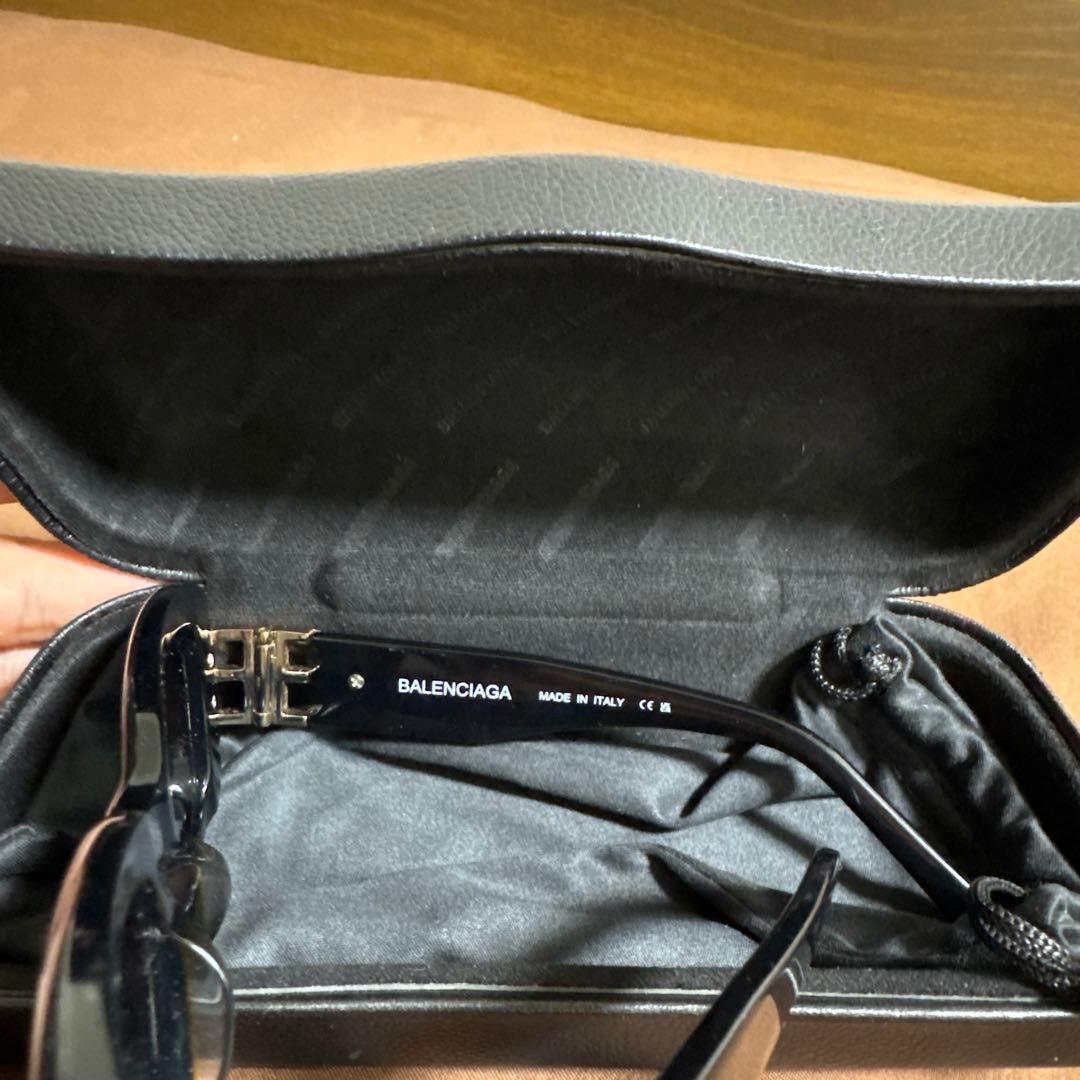 BALENCIAGA ブラック サングラス ケース付き