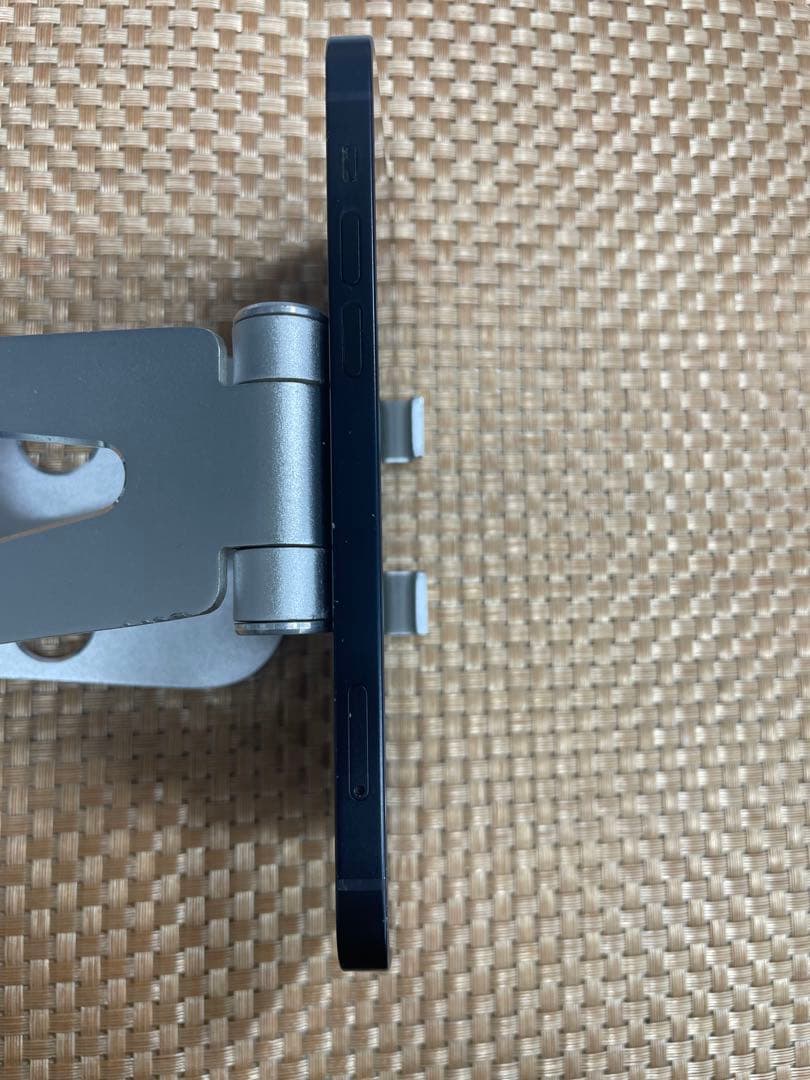 iPhone 12 128 GB ブラックSIMフリー【7772】