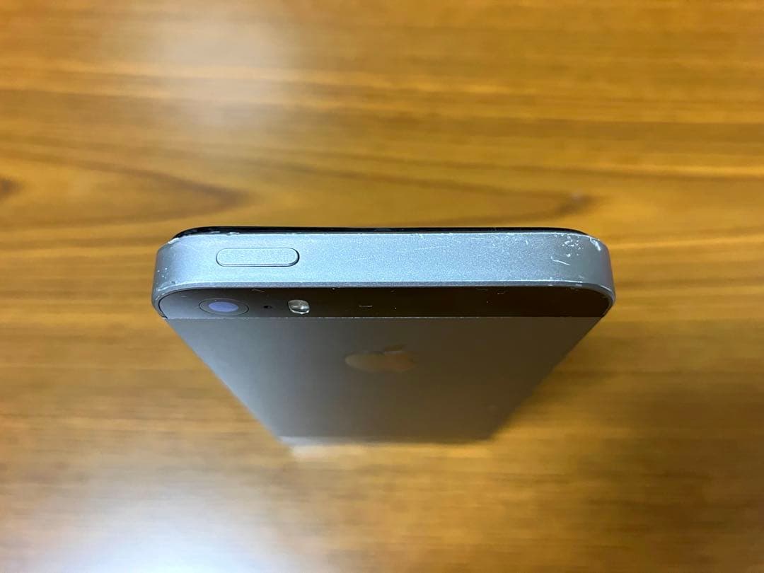 iPhone SE 第１世代 64GB スペースグレー