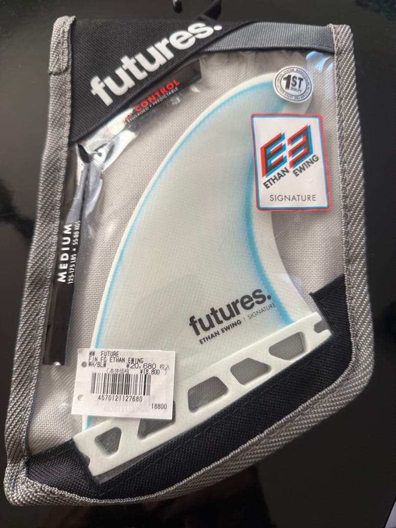 試乗のみ美品 フューチャー イーサン futures Ethan Ewing M