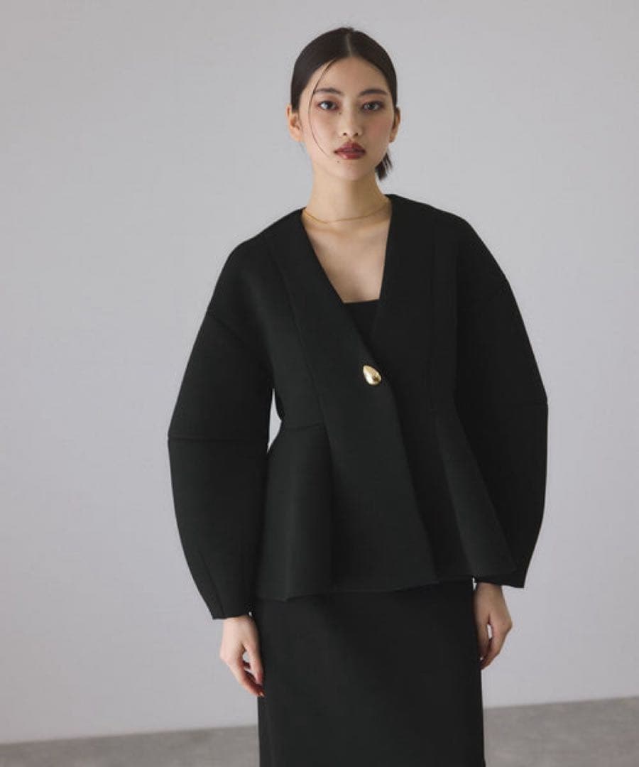 アダムエロペ エッグブローチ付ペプラムカーディガン　黒　F