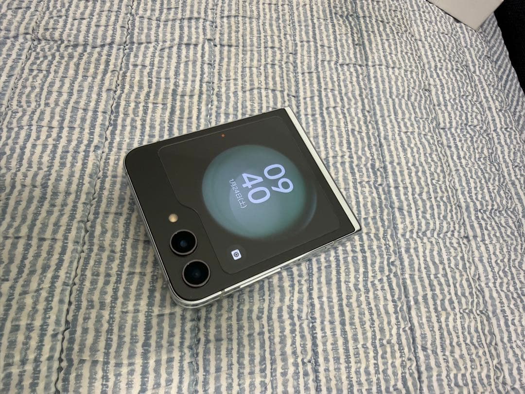 N*z様 Galaxy Z Flip5 256GB ミント SIMフリー ケース