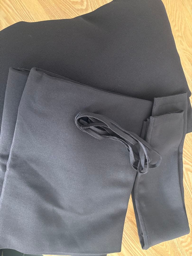 エリさん専用　lalune ラリューン　オフショルダー長袖ニットワンピース