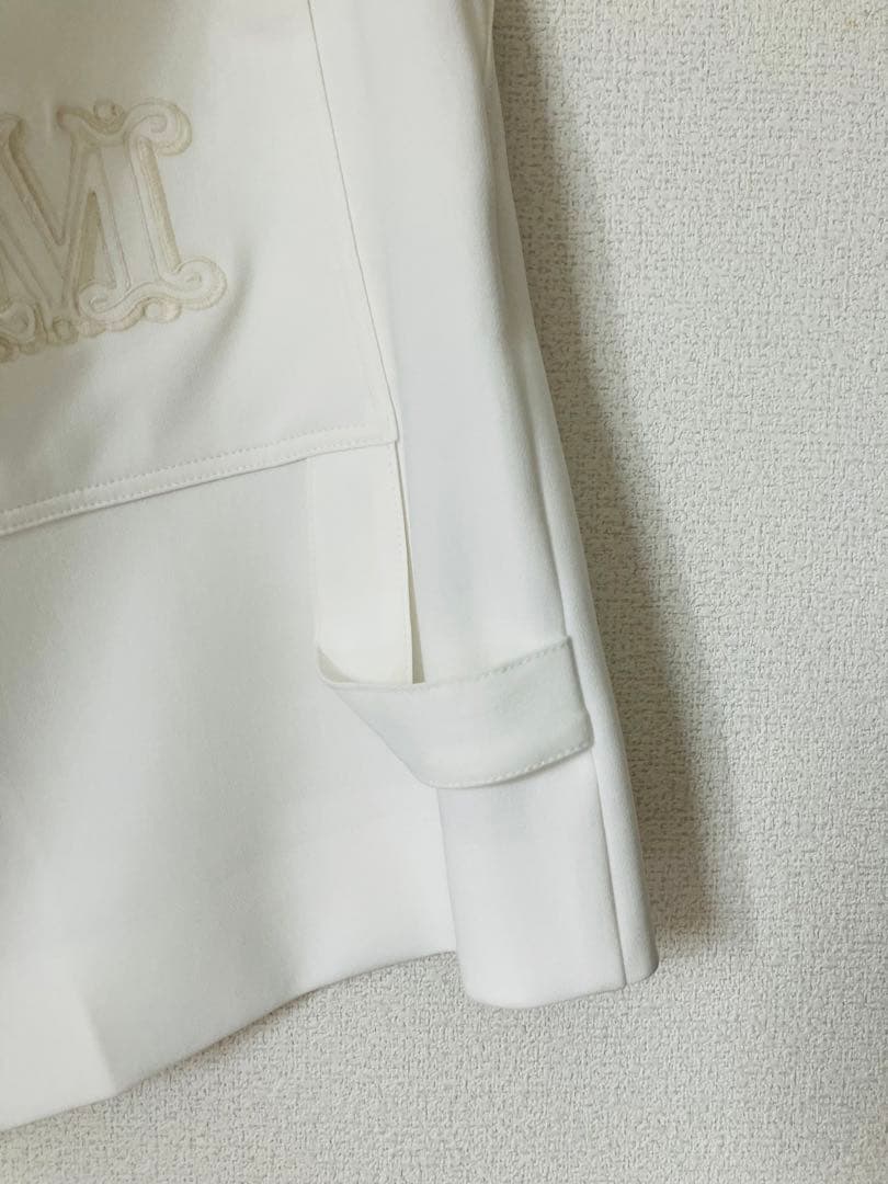 MaxMara（マックスマーラ）ショートパンツ ホワイト　新品