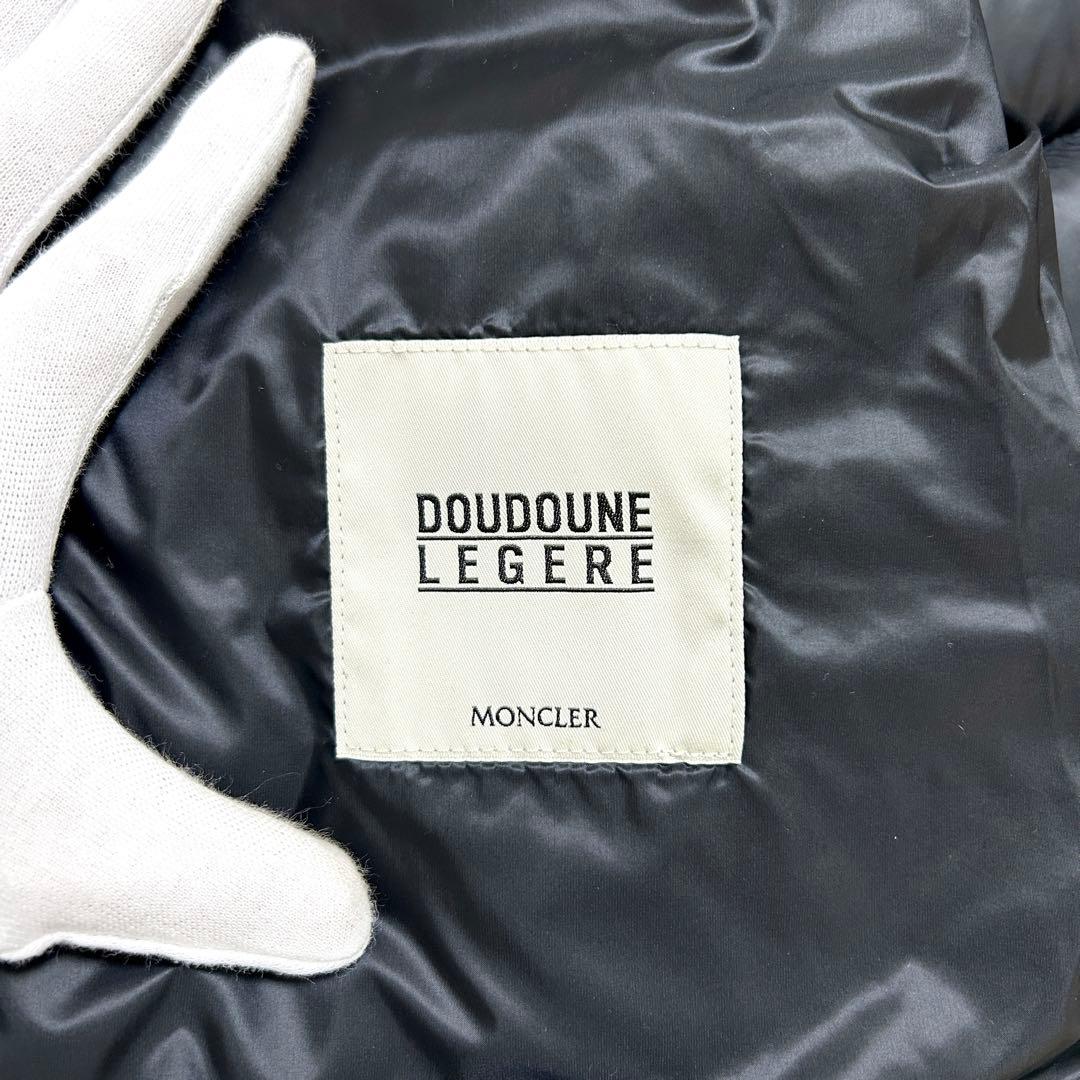 t*s様 極美品 MONCLER BILLECART ダウンベスト フード付き