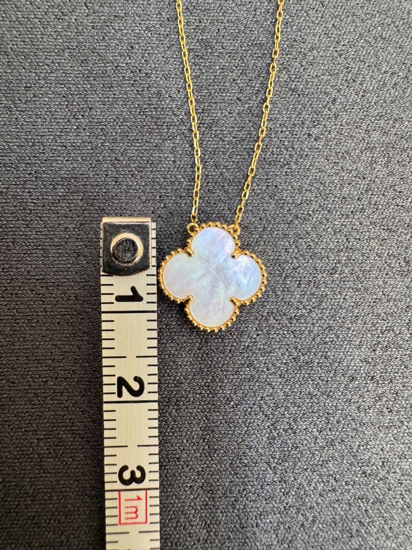 早ちゃんです。 K18 ゴールド 四つ葉のクローバーネックレス