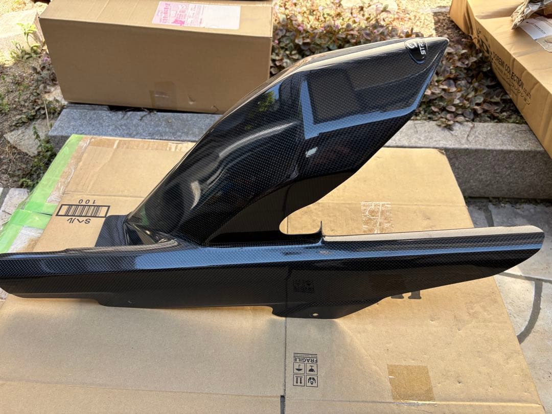 z900RS STRIKER カーボンリアフェンダー