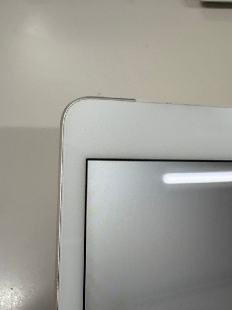 Apple iPad 第8世代Wi-Fi + Cellular シルバー 本体