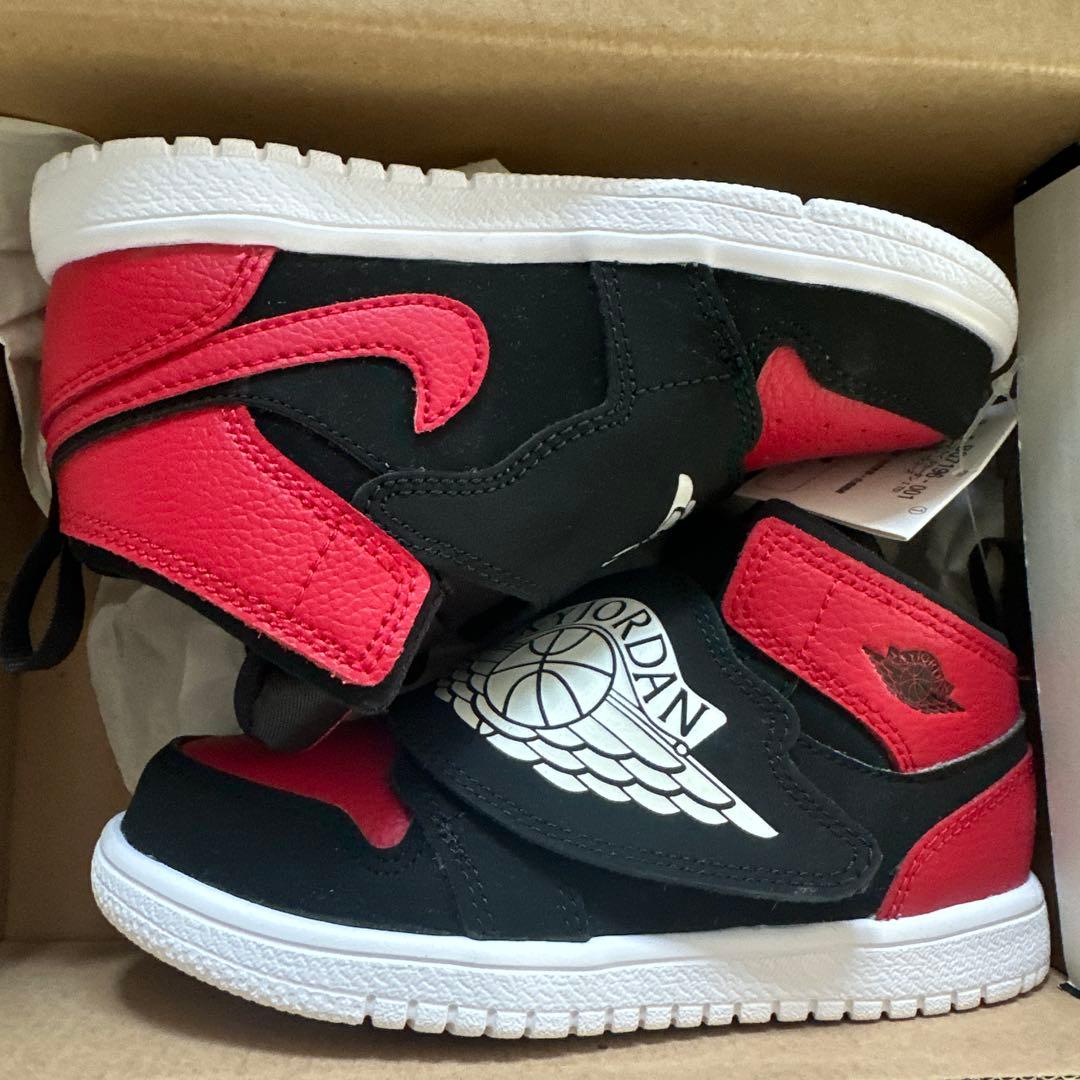 新品⭐︎SKYJORDAN 1 シューズ ジャンプマン　NIKE 16cm 希少色