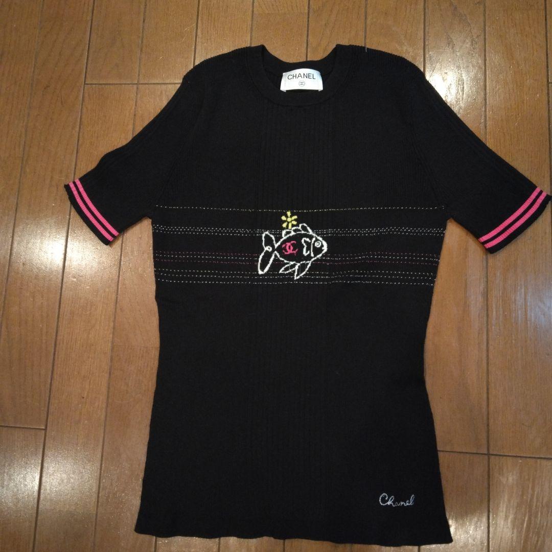 CHANEL ブラック 半袖Tシャツ 魚刺繍
