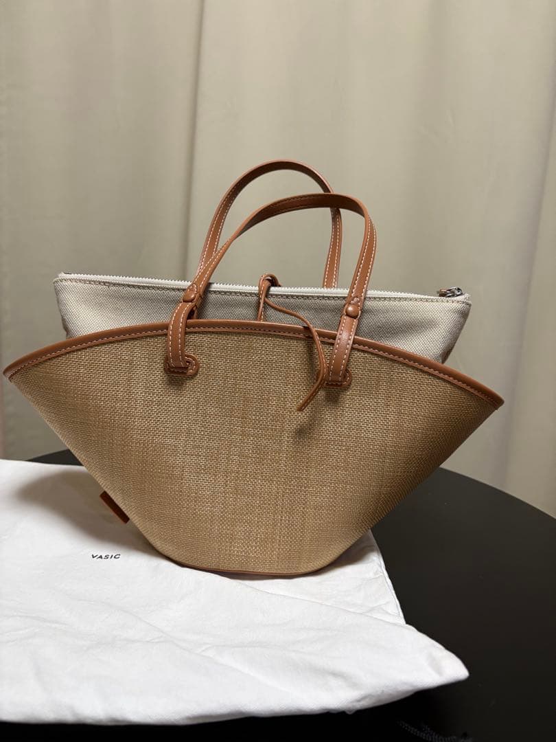 VASIC ベージュ トートバッグ かごバッグ　バスケットミニ