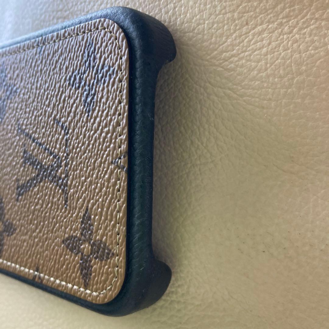 るるルイヴィトン　iPhone15Pro ケースモノグラムリバースバンパー