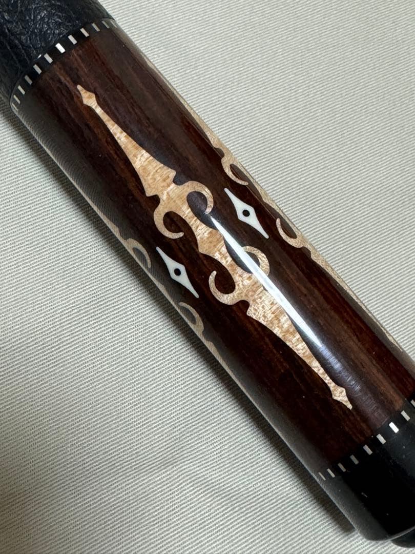 カスタムキュー　Cognoscenti［コグノセンティ］