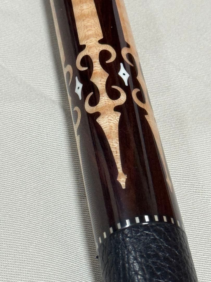 カスタムキュー　Cognoscenti［コグノセンティ］