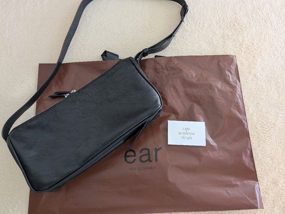 ミニスワローマチショルダーバック／ear PAPILLONNER(イアパピヨネ)