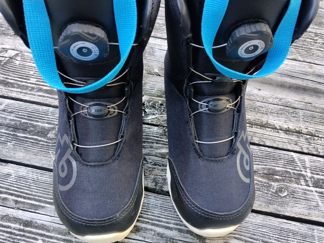 子供用 スノーボード3点セット XERES 118cm ビン BOAブーツ 22