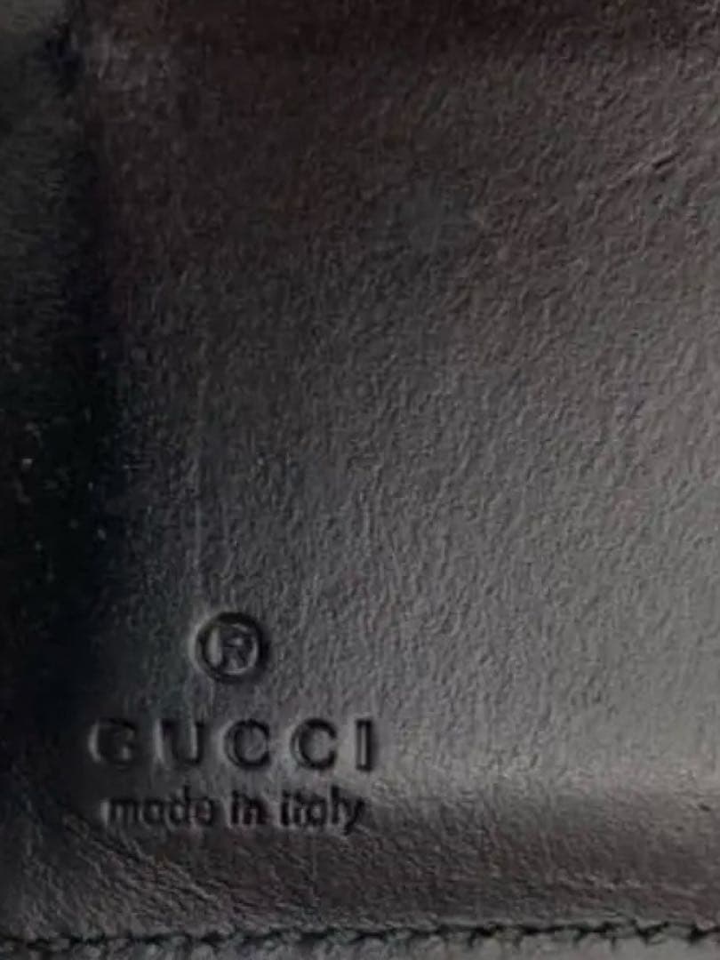 GUCCI 財布　シグネチャー