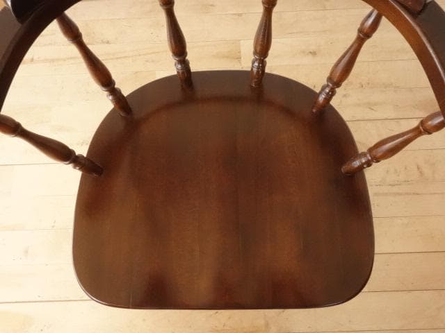 飛騨産業　キツツキ　穂高　アームチェアー③　イス　椅子　 木製　再塗装済ＵＳＥＤ