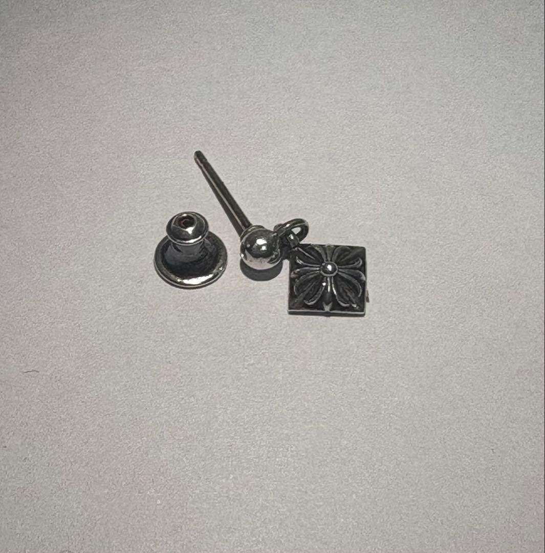 【極美品】 クロムハーツ ピアス CHプラス ピラミッド ドロップ ポスト14K