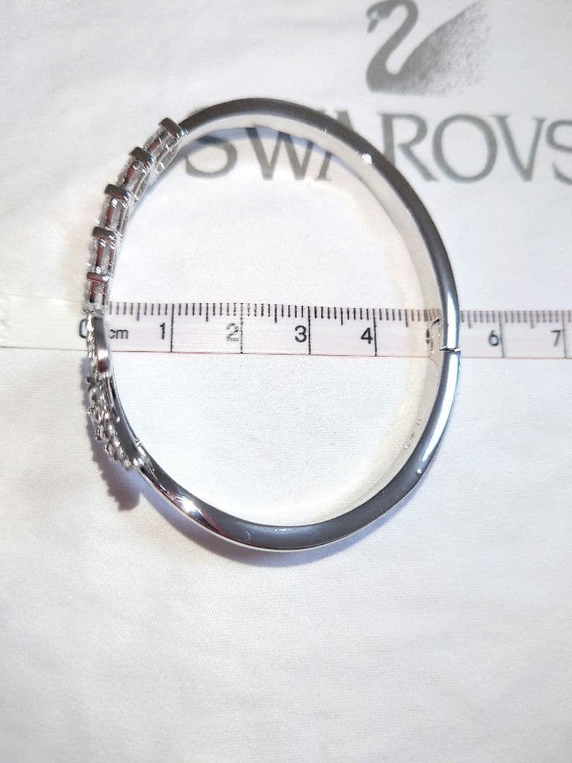 SWAROVSKI　Swan Lake バングル　Mサイズ