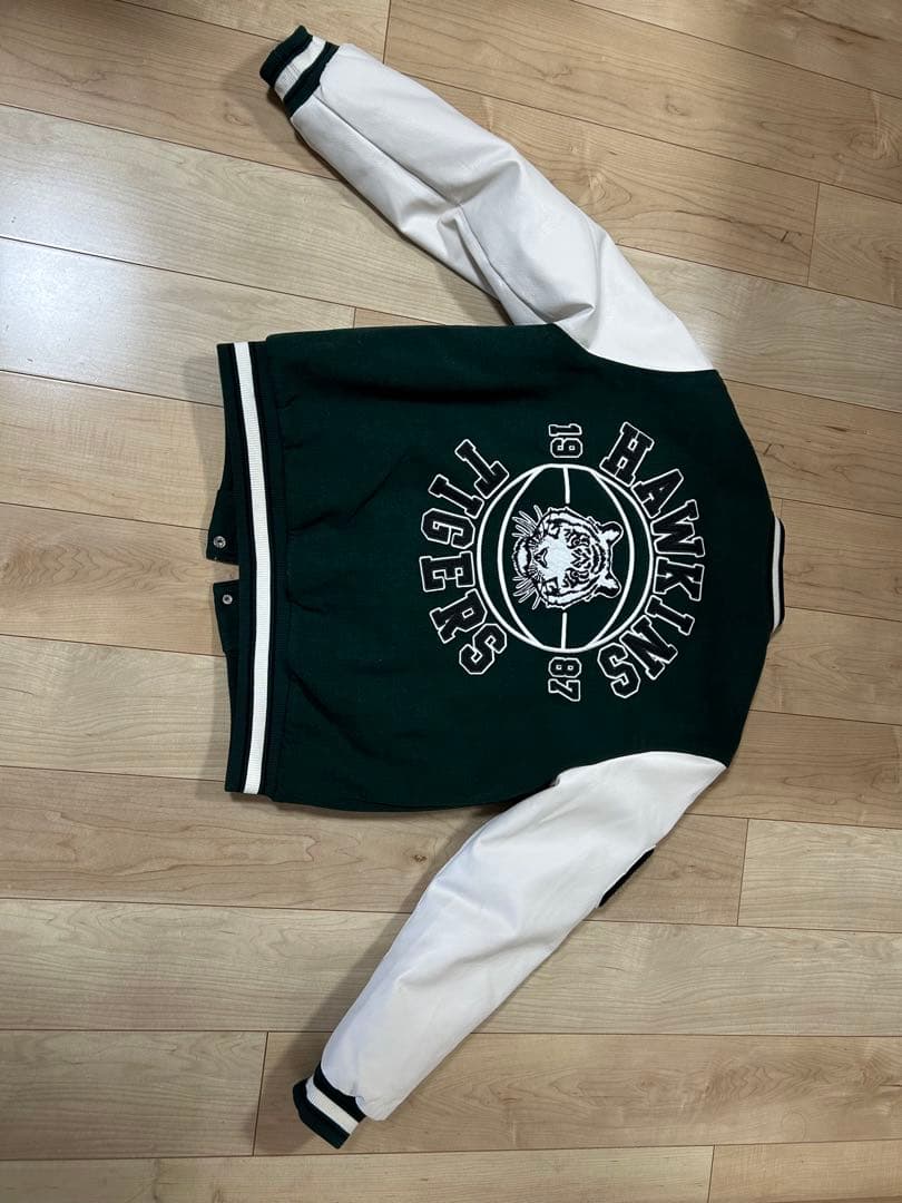 ストレンジャーシングス スタジャン プライマーク