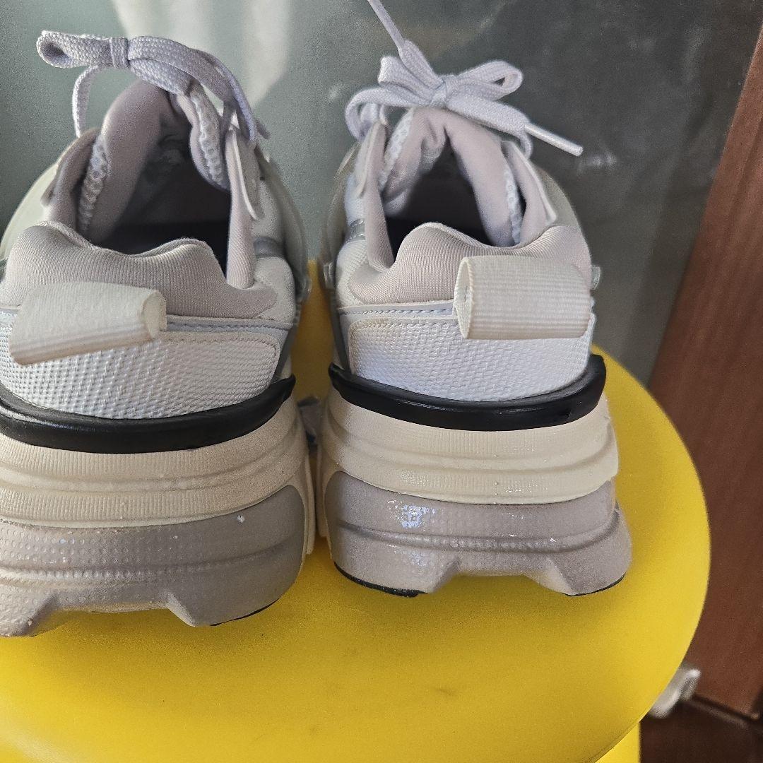 ナイキ V2K ラン スニーカー