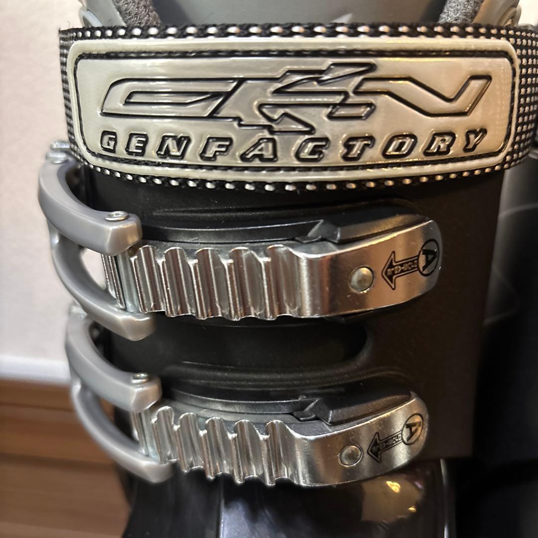 GEN FACTORY スキーブーツFC6 26.0〜26.5㎝　未使用品