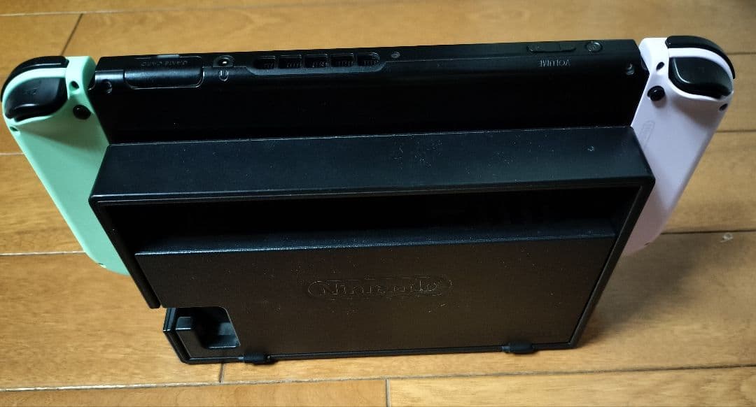 ■美品■Nintendo Switch本体 付属品ありJoy-Con新規交換済み