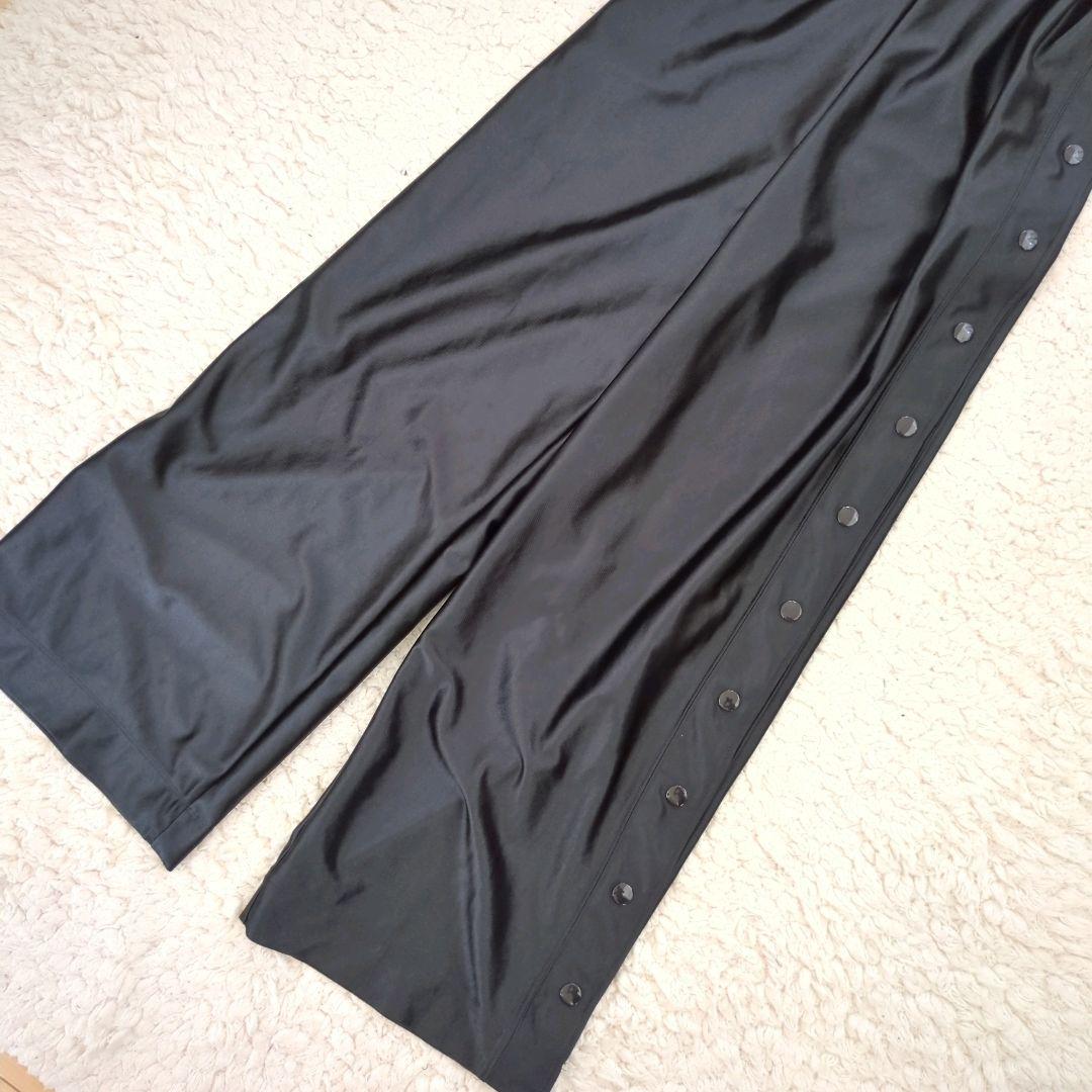 美品 ナイキ ジャンプスーツ オールインワン ブラック ゴールド XS