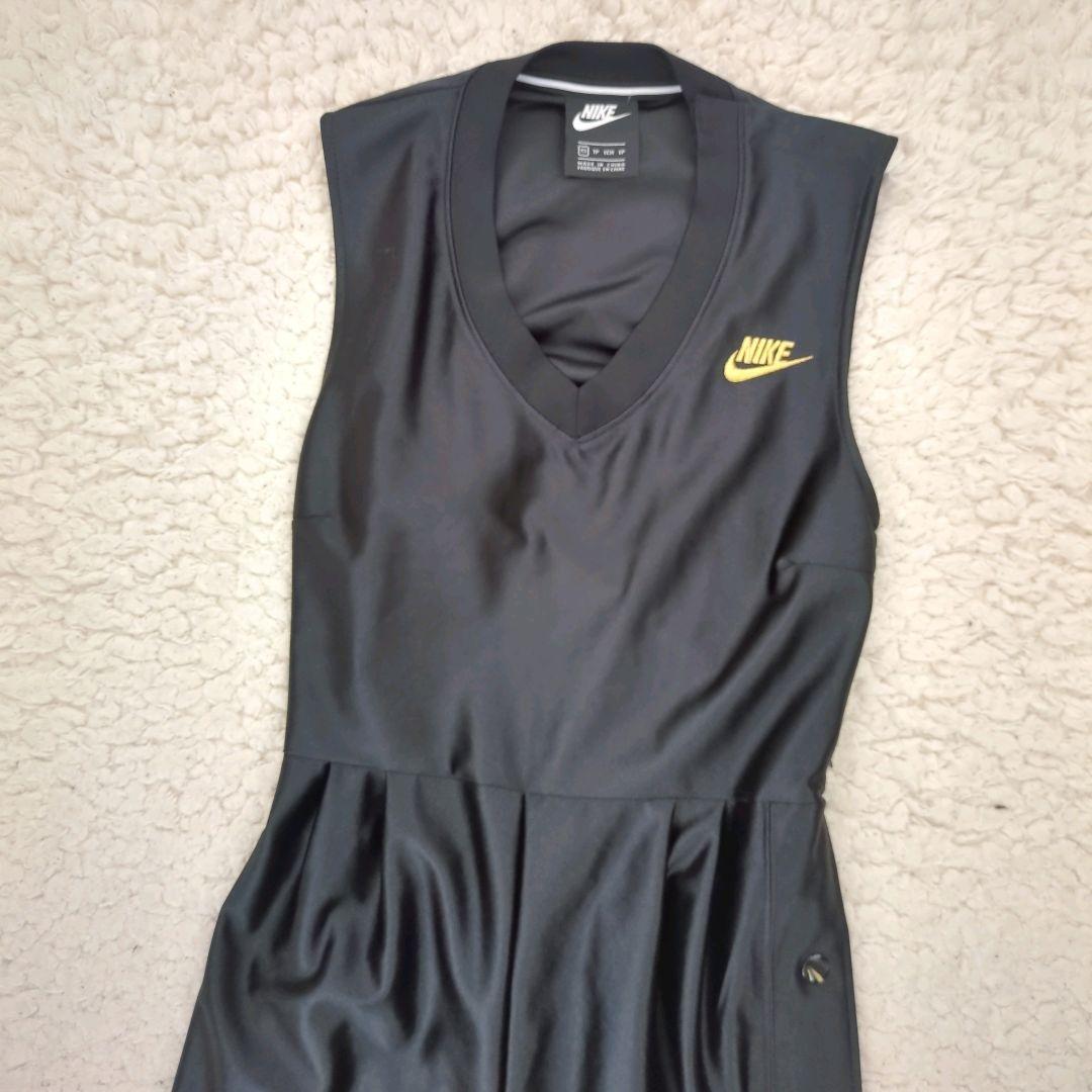 美品 ナイキ ジャンプスーツ オールインワン ブラック ゴールド XS