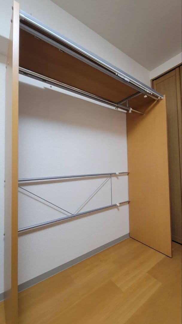 【中古】伸縮式　木製クローゼットハンガーラック