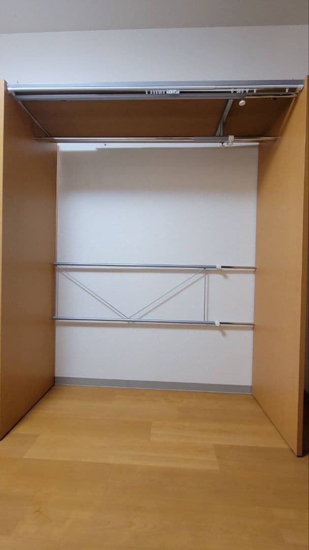 【中古】伸縮式　木製クローゼットハンガーラック