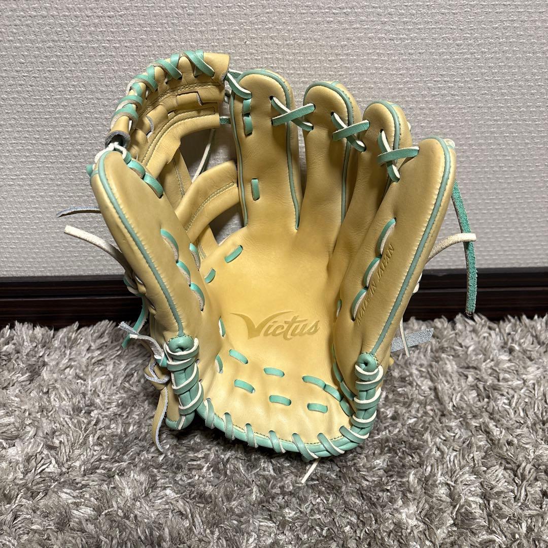 【激レア入手困難】Victus 硬式グローブ 内野手用硬式用