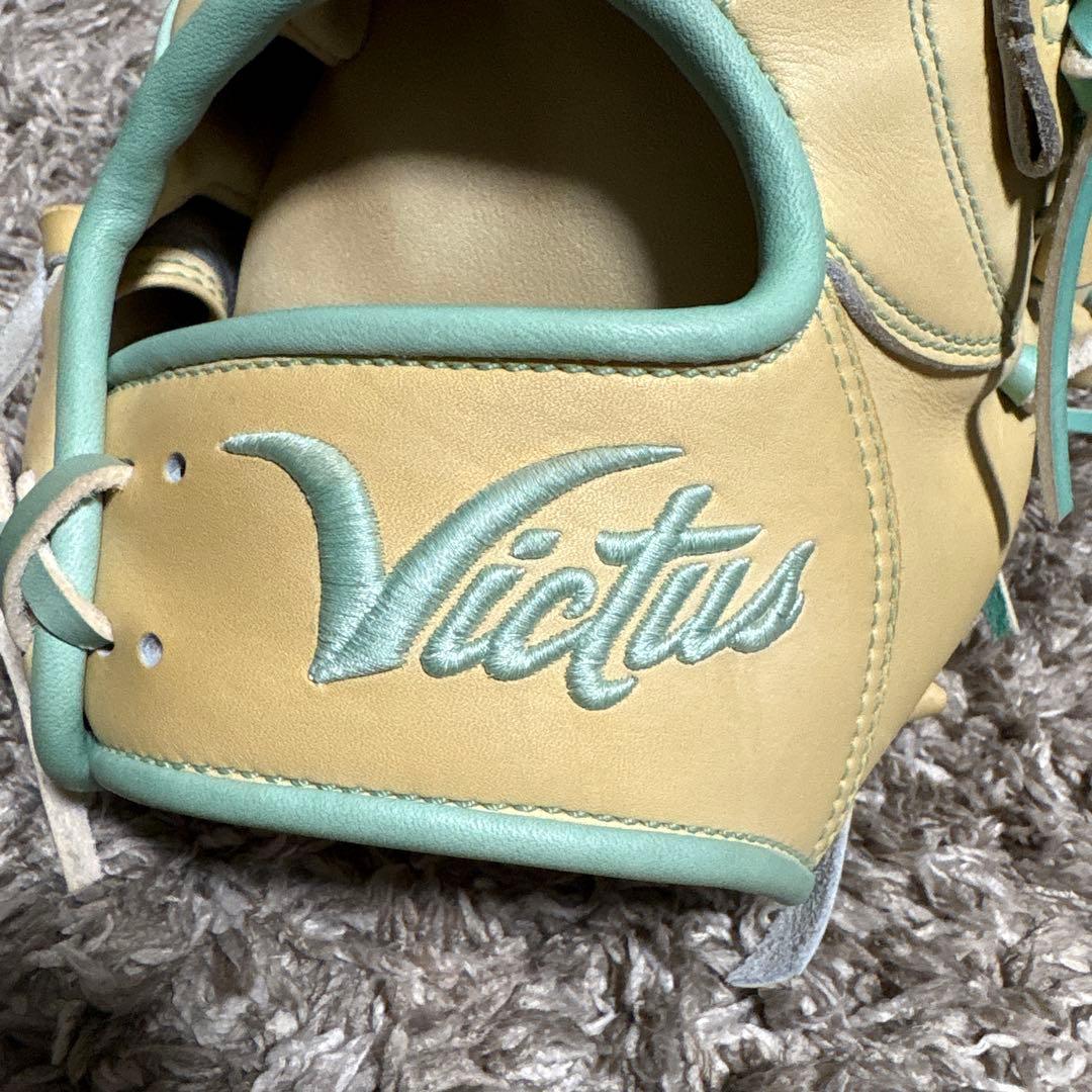 【激レア入手困難】Victus 硬式グローブ 内野手用硬式用
