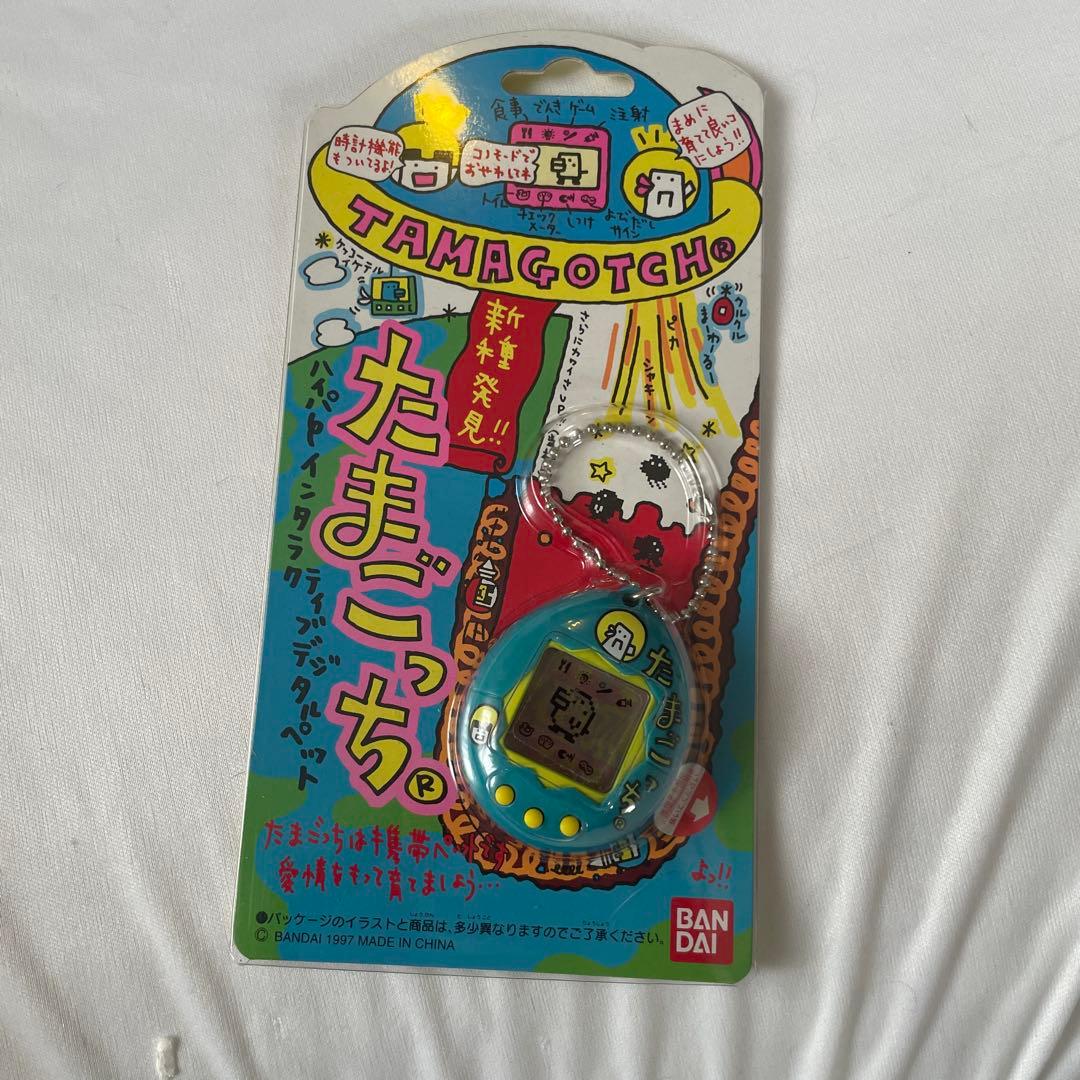 【新品未使用】BANDAI TAMAGOTCHI デジタルペット 1997年製