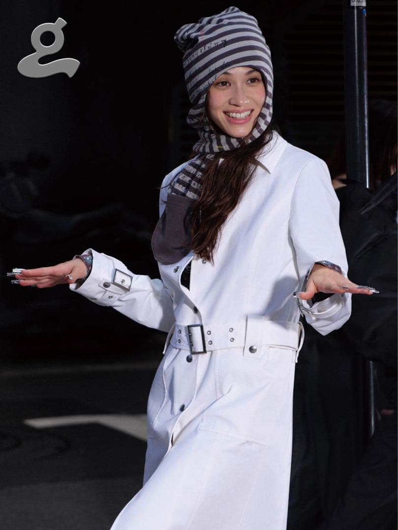 GRAPE グレーホワイトストライプフード付きスカーフハット（収納ポケット付き）