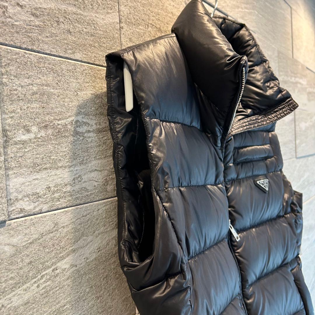 美品✨PRADA ダウン 三角ロゴプレート ダブルジップ 42 ブラック