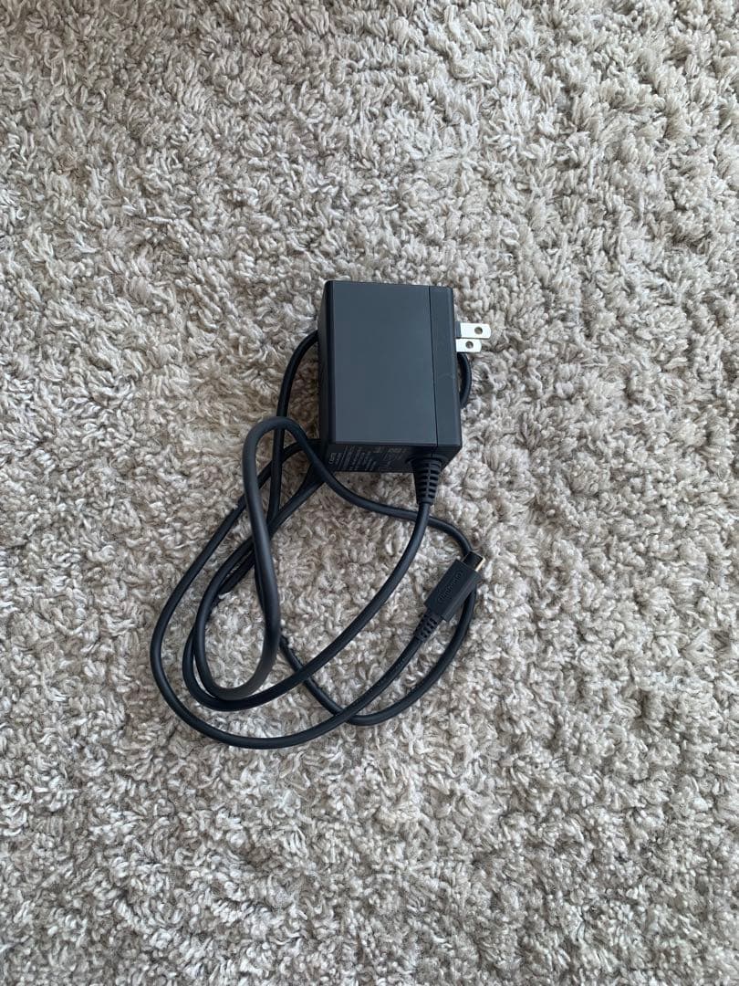 Nintendo Switch 有機ELモデル ホワイト＋純正キャリングケース付