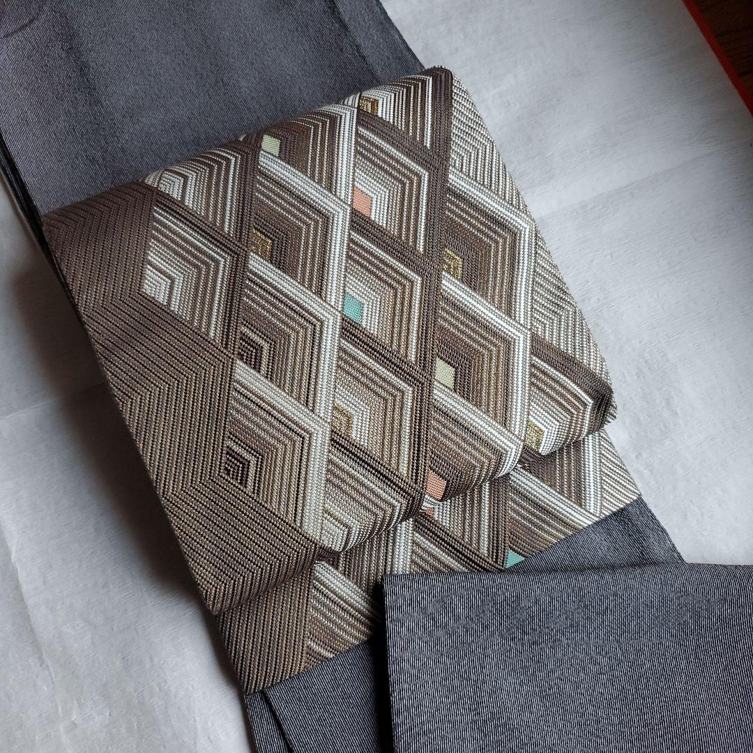 さらりと纏う浜ちりめん　極型万筋小紋