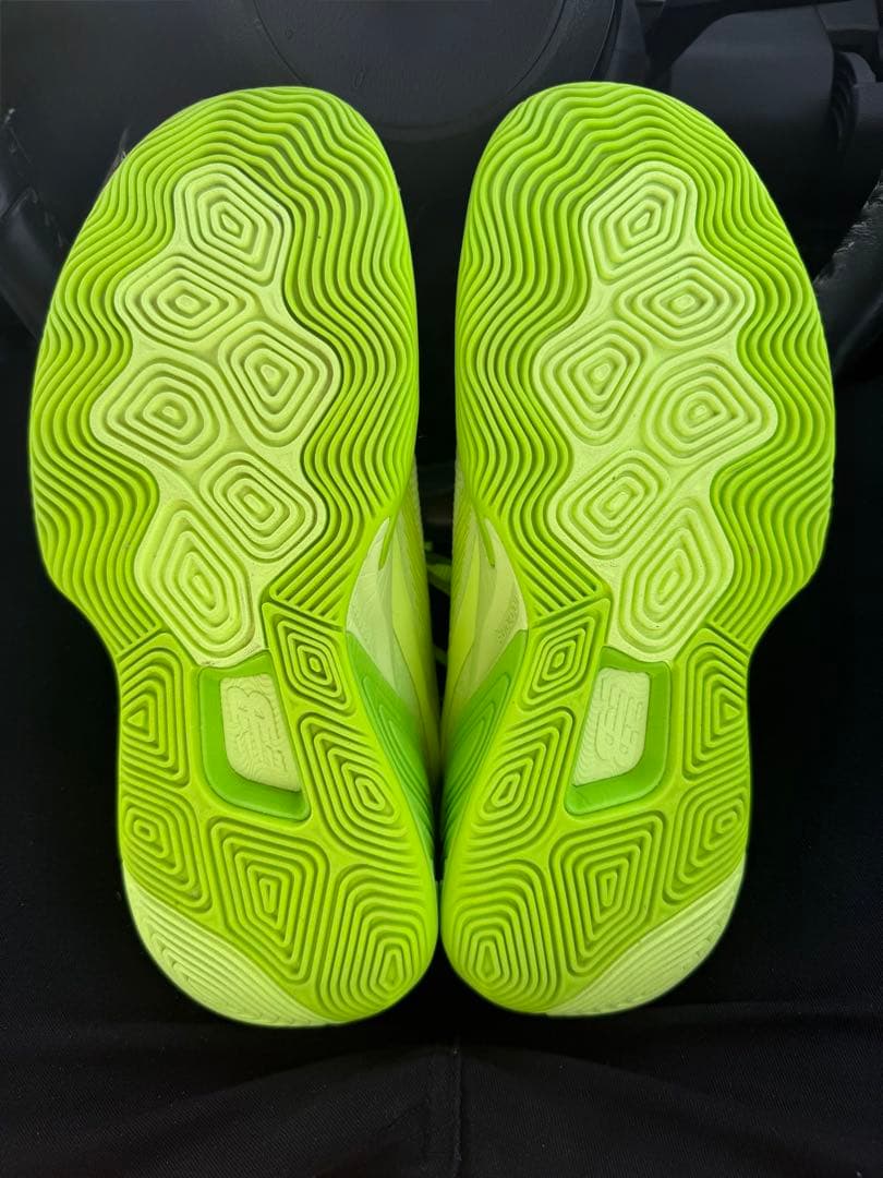 New Balance TWO WXY v5（バスケットボールシューズ ）