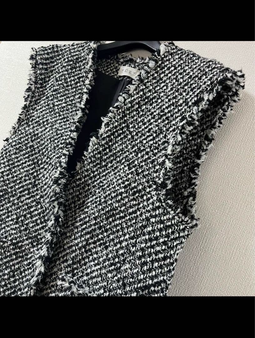 値下げ✨️未使用級✨️ プラステ ベスト ツイード ミドル ジレ S フリンジ仕上げ