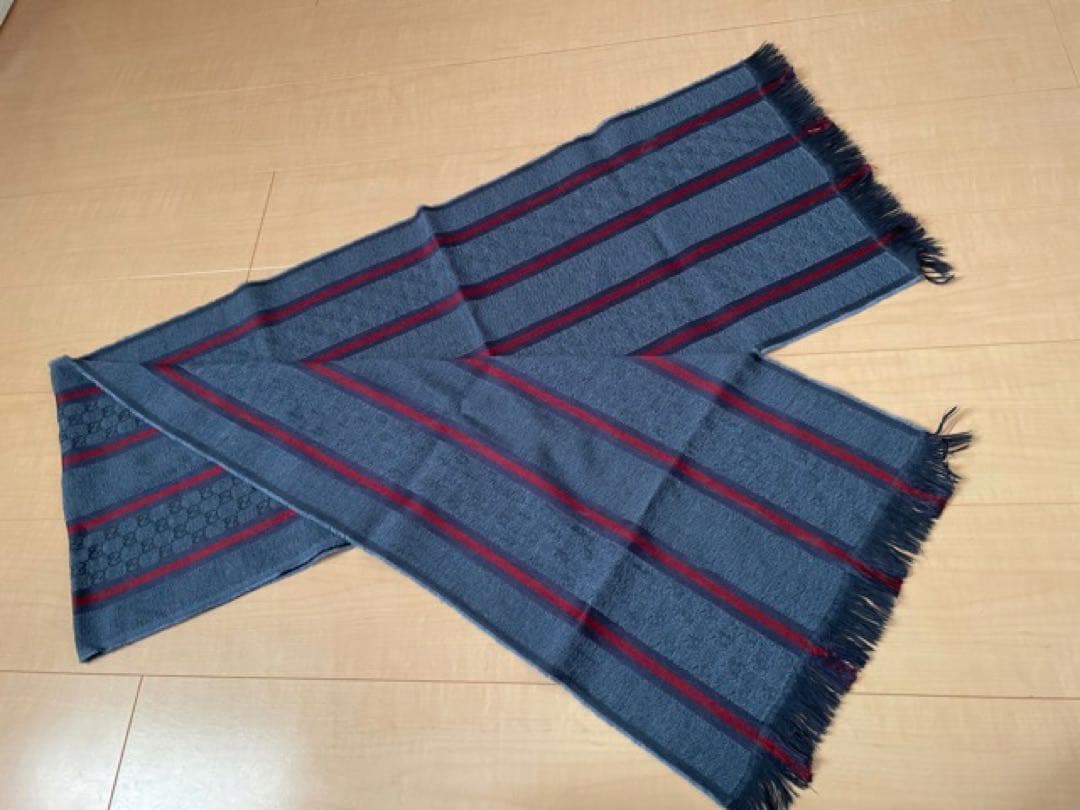 GUCCI ネイビー メンズマフラー