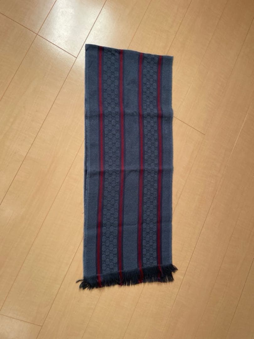 GUCCI ネイビー メンズマフラー