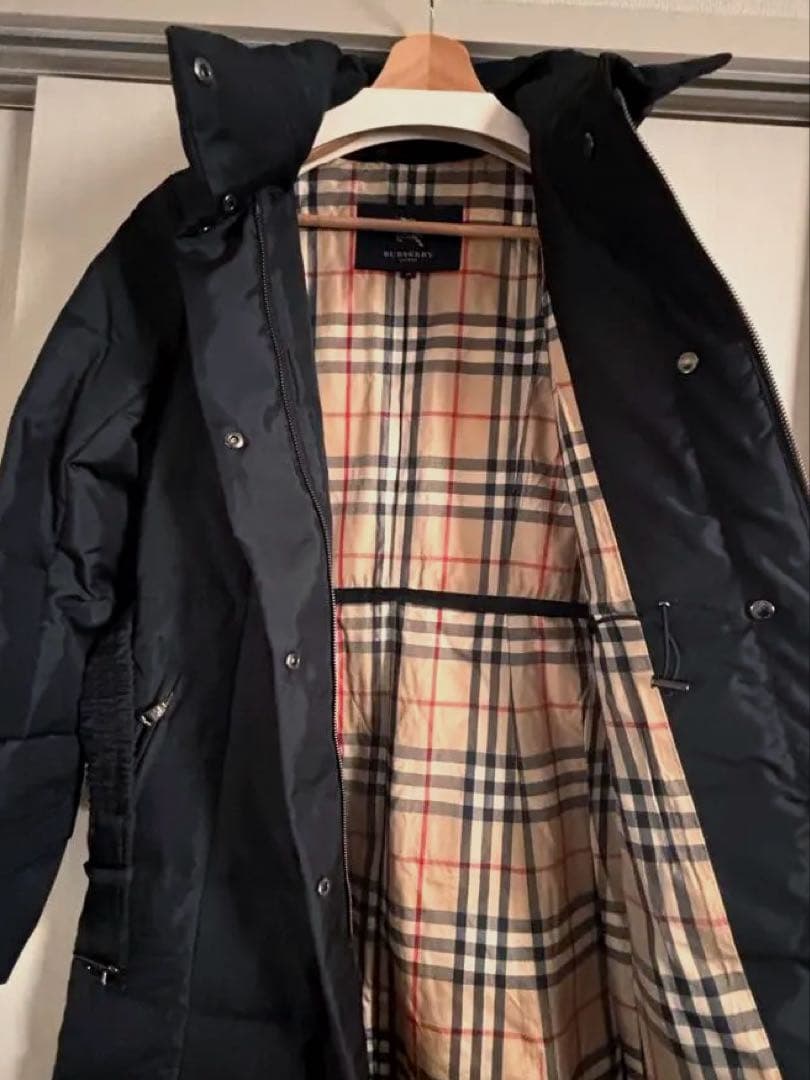 BURBERRY LONDON ダウンコート 黒 ノバチェック　フード無し