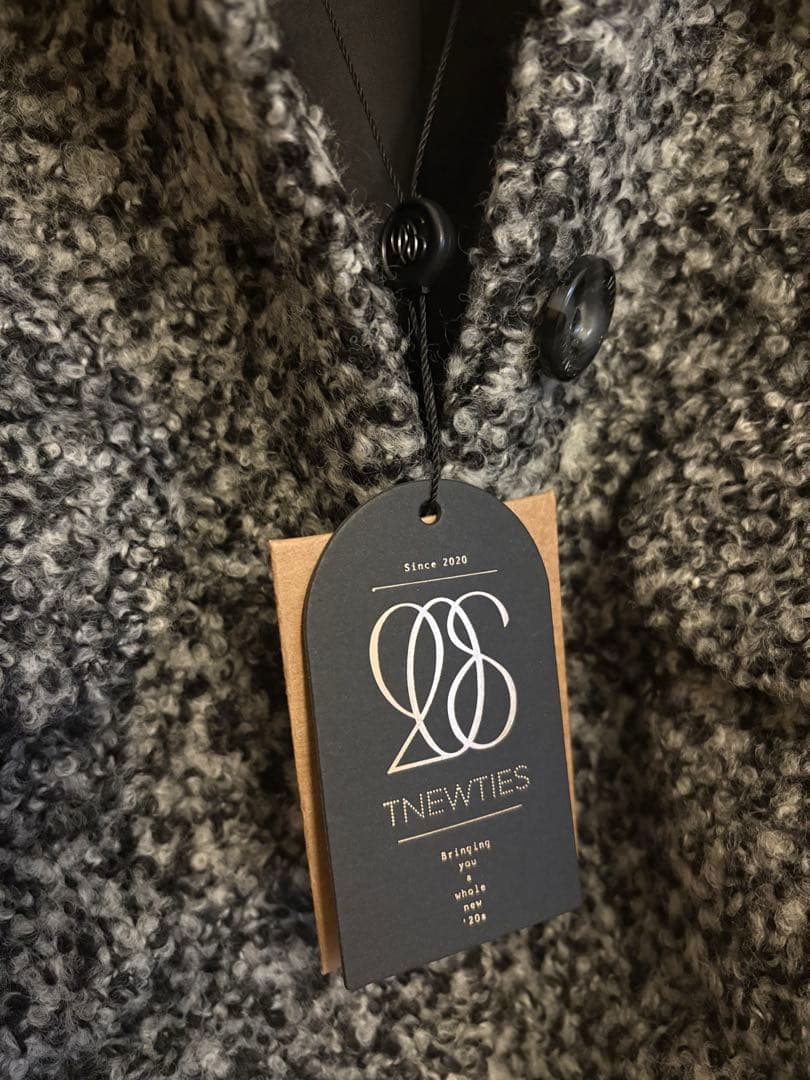 Tnewties 目と鼻と口を書き足してみた ドルマンスリーブジャケット XS