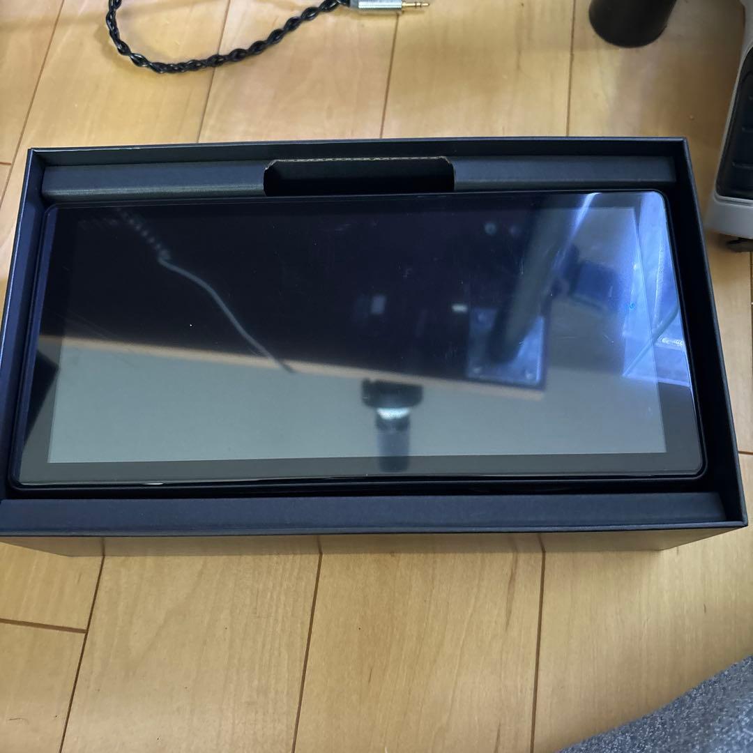 カーナビ KASUVAR KAR11W