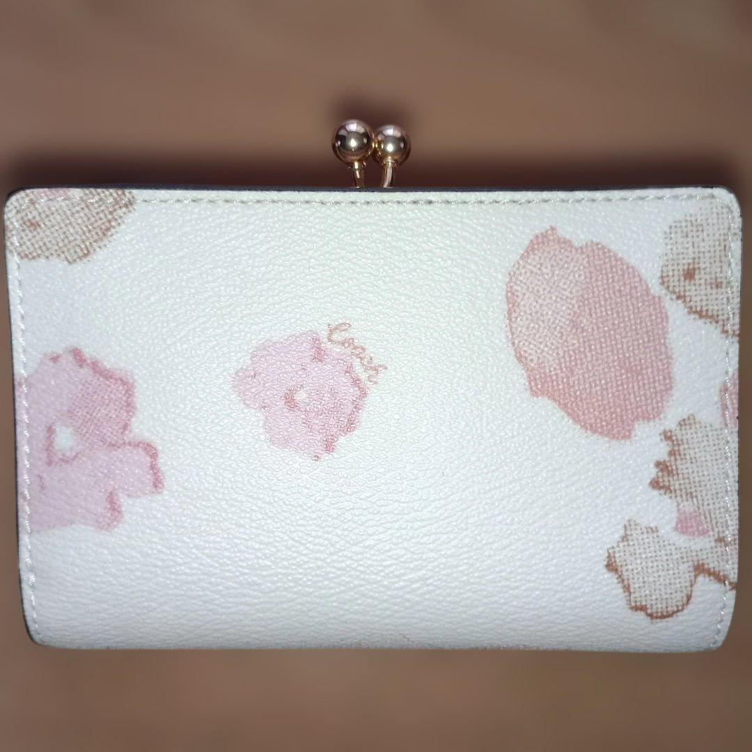 未使用COACH キスロック ミディアム二つ折り財布 日本限定フローラルプリント