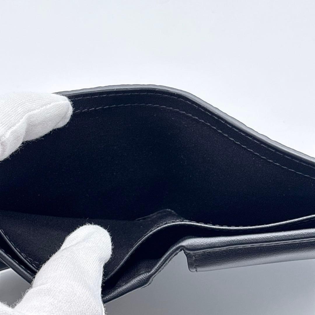 【極美品】クリスチャンディオール 2つ折り財布 グラビティ　シボ革　ブラック 黒