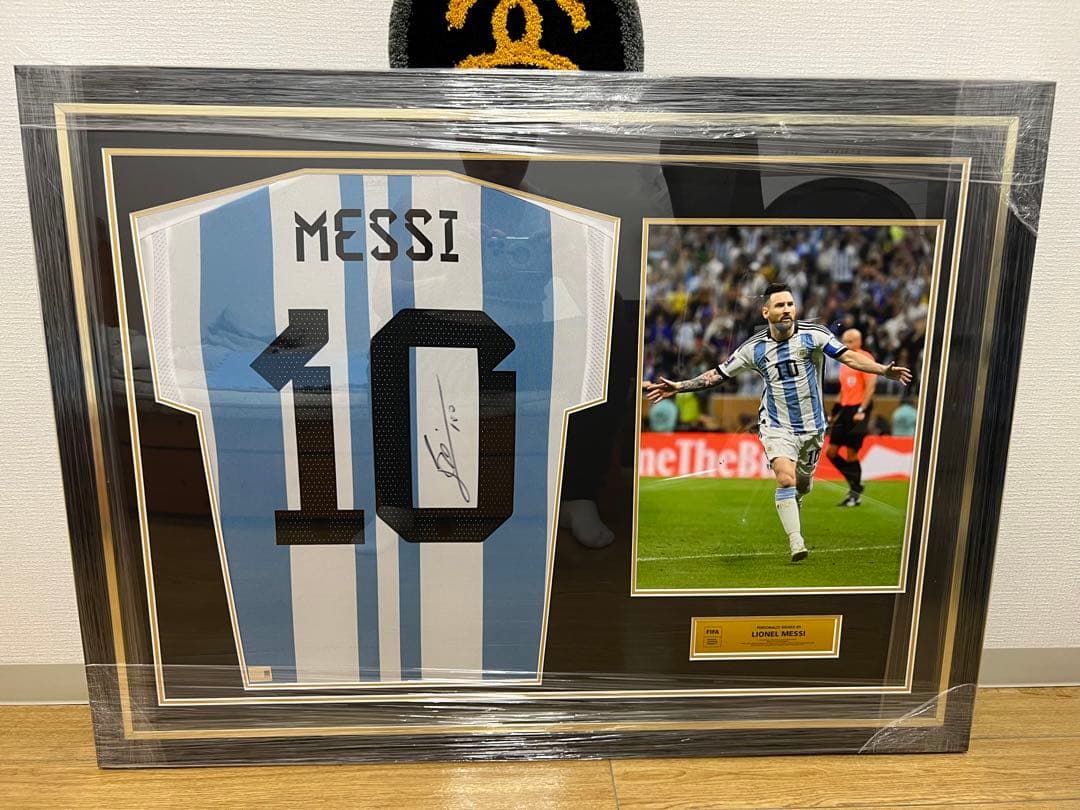 メッシ FIFAワールドカップサインフレーム入りアルゼンチン2022ホームシャツ
