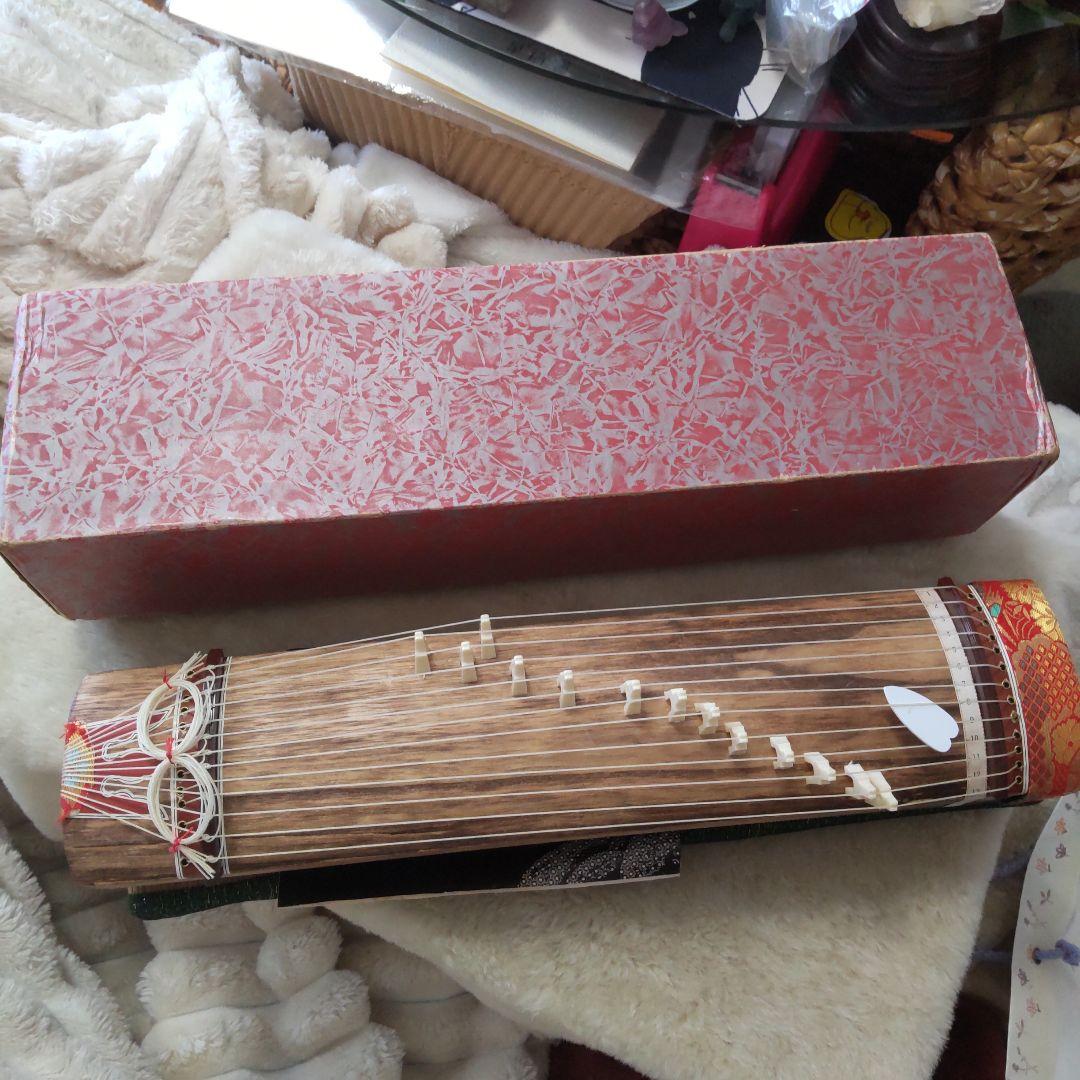 値下げ　ミニお琴　13弦　約42㌢短琴　お琴の手引き付き　弾いて学ぶ　実用品